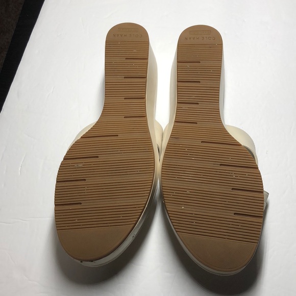 Cole Haan cream wedge sandals size 9 - Picture 8 of 12
